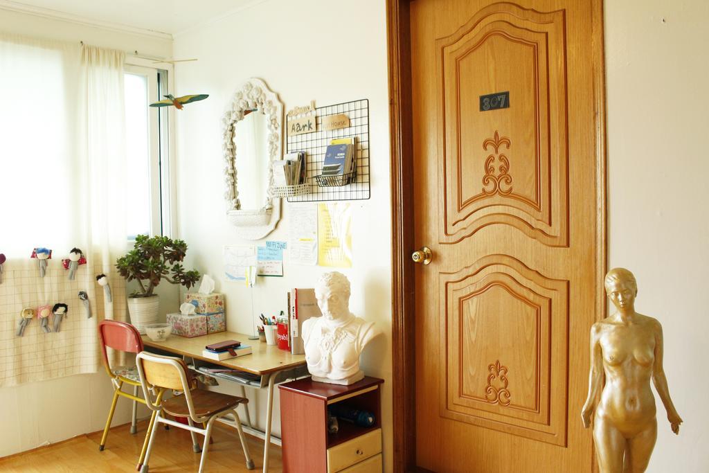 Aark House Hostel Gangneung Room photo