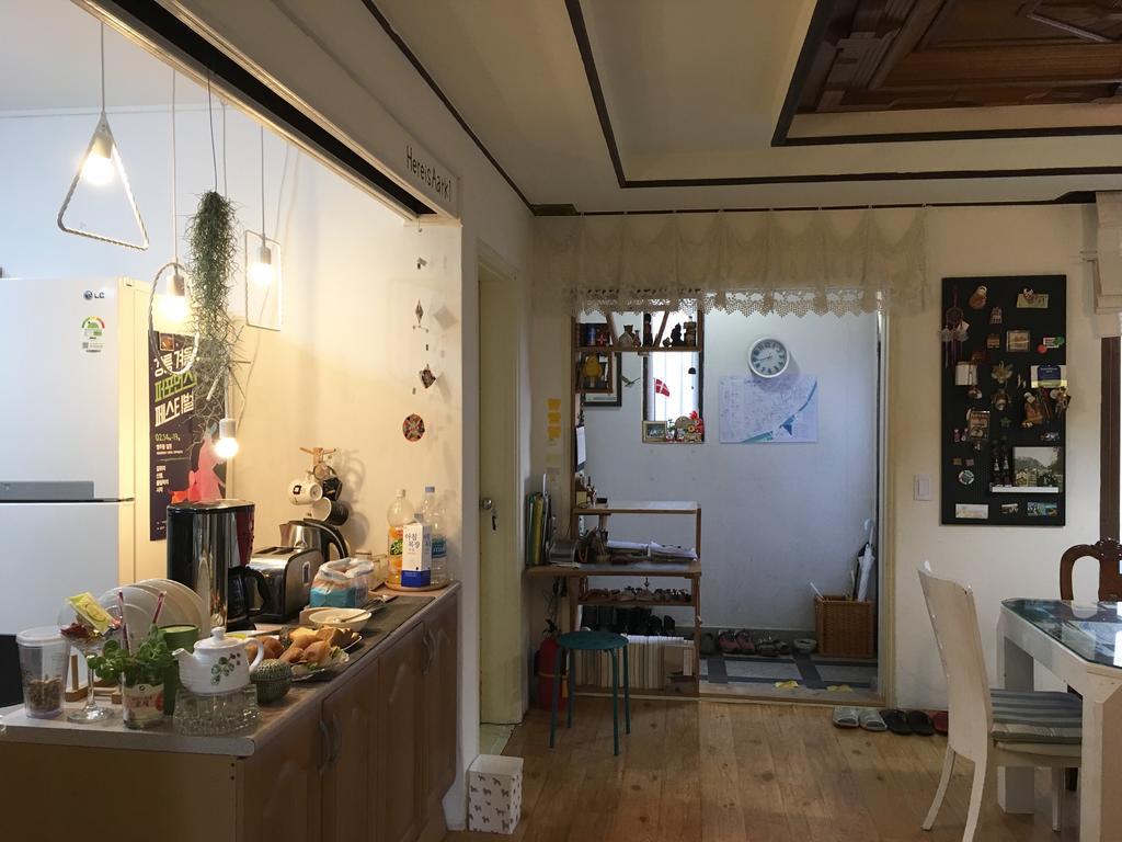 Aark House Hostel Gangneung Exterior photo